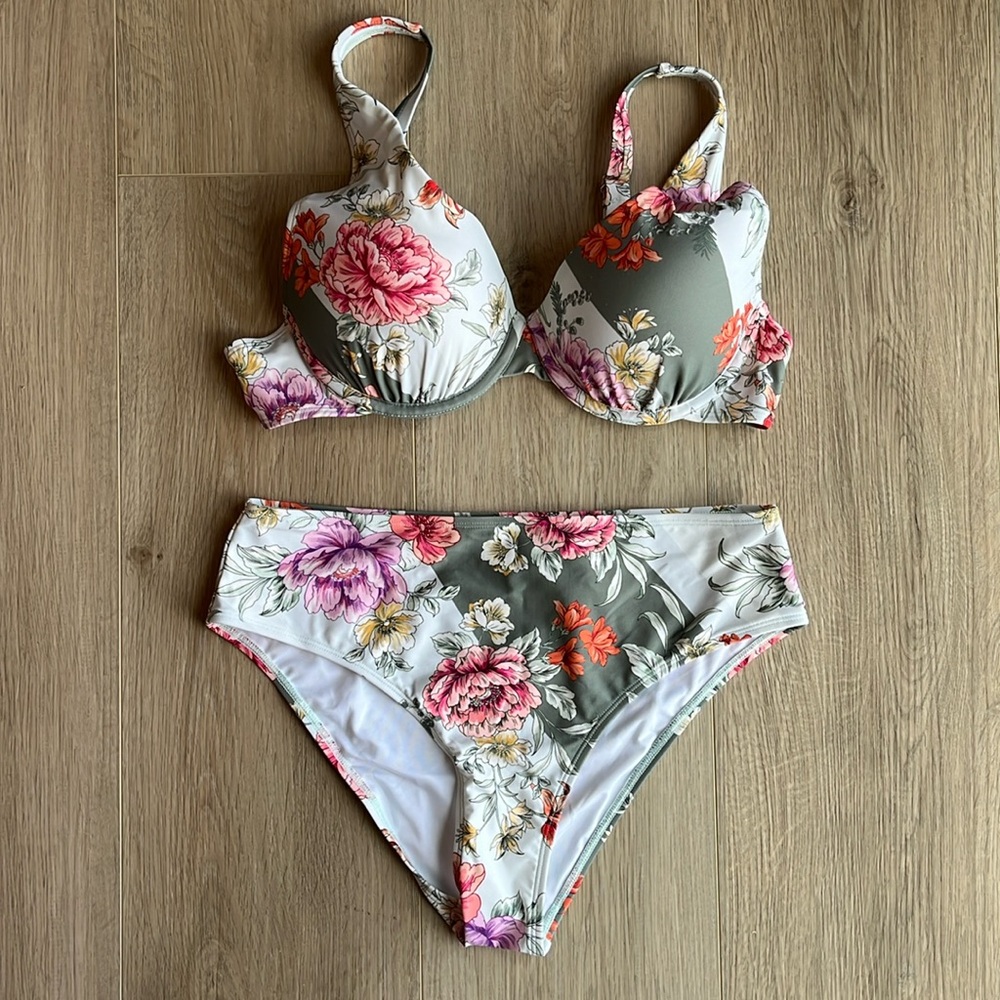Floral bikini